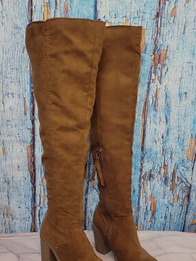 DV Brown Over-the-Knee Block Heel Boots - Women